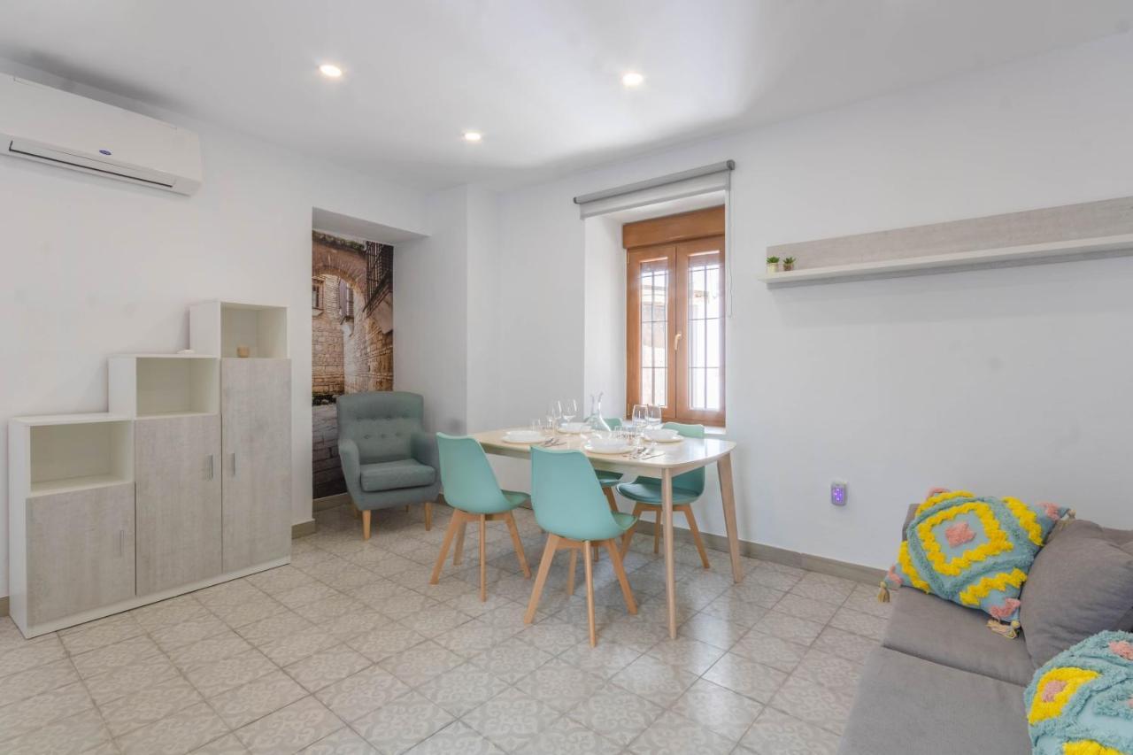 Apartamentos Miguel De Cervantes Centro Kordoba Zewnętrze zdjęcie