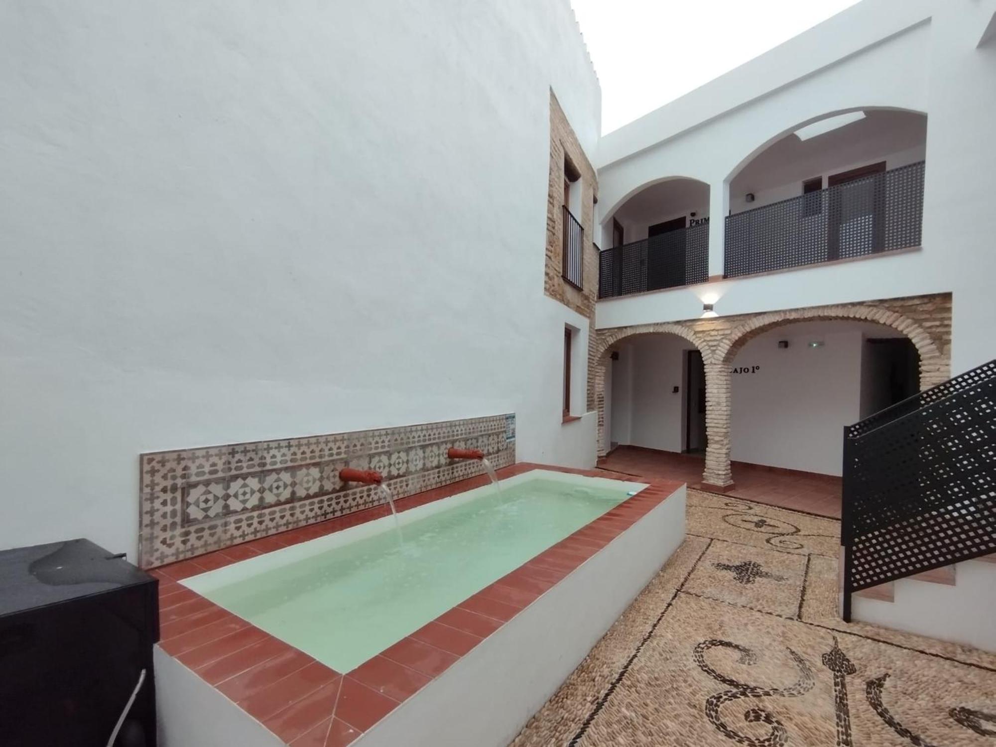 Apartamentos Miguel De Cervantes Centro Kordoba Zewnętrze zdjęcie