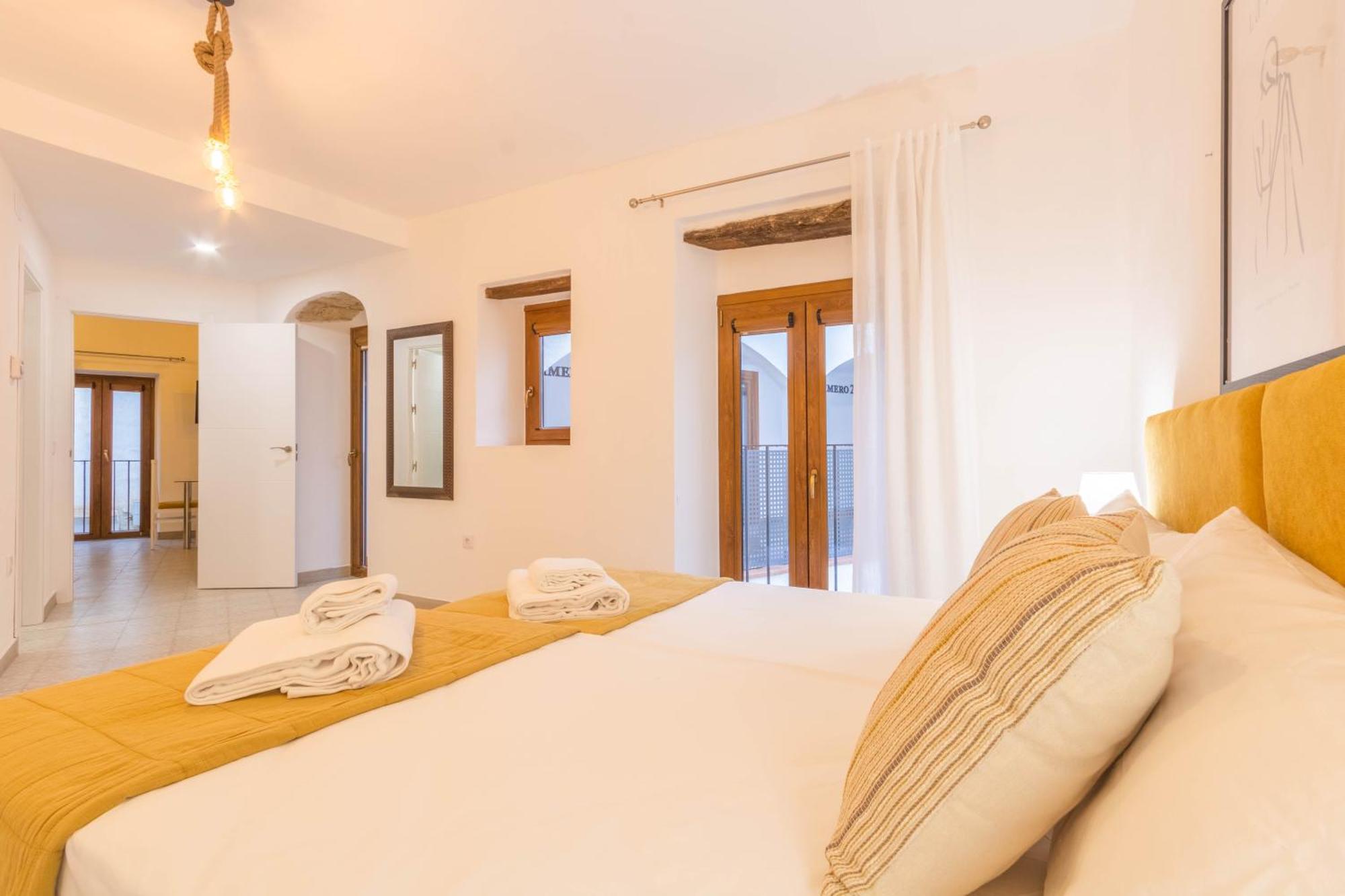 Apartamentos Miguel De Cervantes Centro Kordoba Zewnętrze zdjęcie
