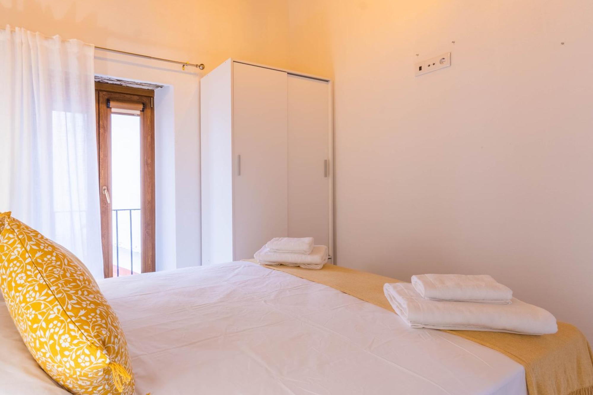 Apartamentos Miguel De Cervantes Centro Kordoba Zewnętrze zdjęcie