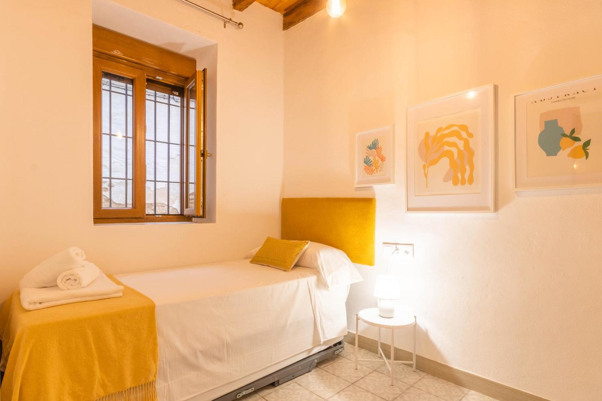 Apartamentos Miguel De Cervantes Centro Kordoba Zewnętrze zdjęcie